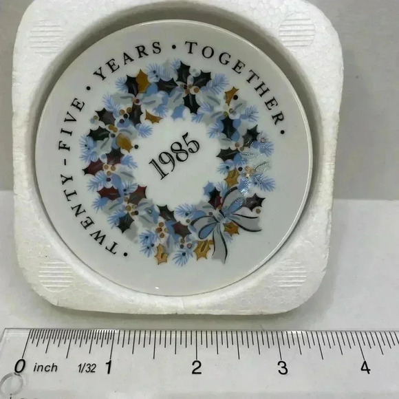 Hallmark Twenty Five Years Together Keepsake Ornament Dated 1985 - Picture 1 of 6